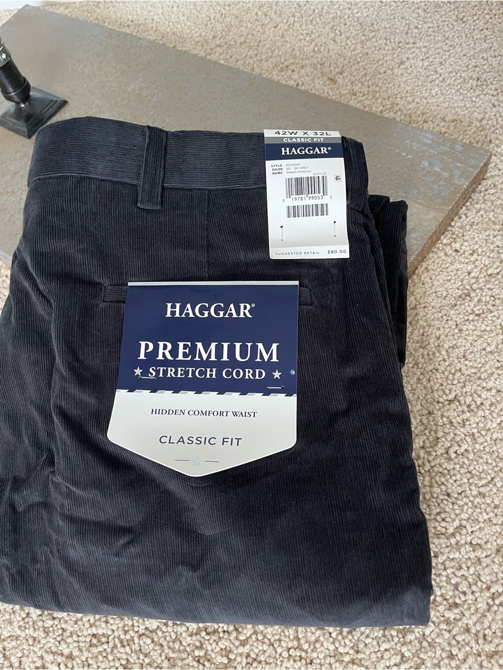 Haggar Men’s Classic Fit Corduroy Pants in Black